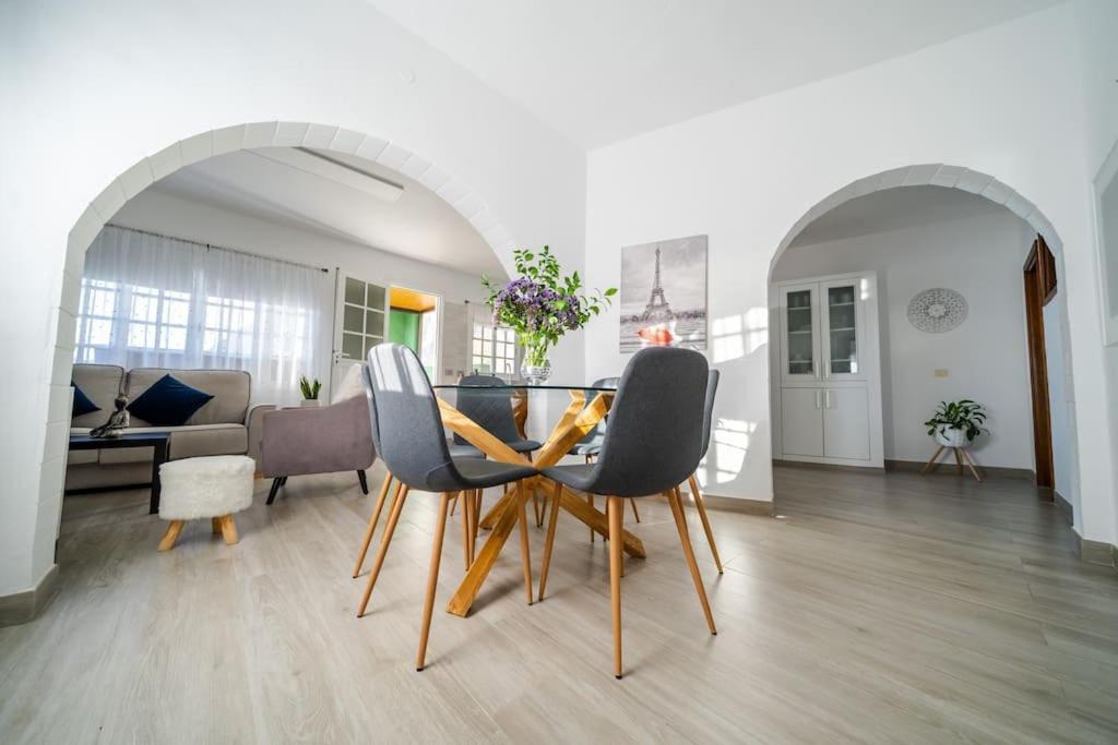 Vivienda Vacacional Efriland Frontera Bagian luar foto